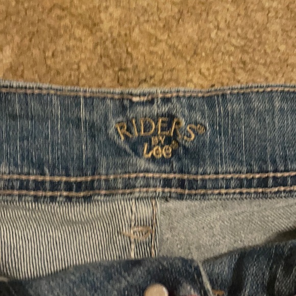 Riders By Lee Vintage high-waisted cutoff shorts - Picture 3 of 4